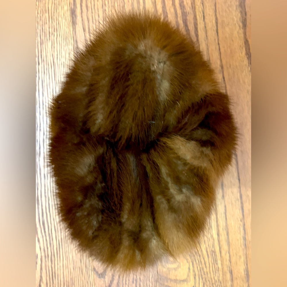 Genuine Vintage Fur ~22” Floral Lined Beanie Warm Mobwife Cossack - Picture 8 of 8